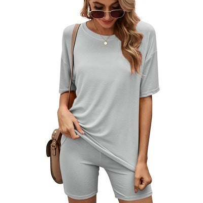 Crew Neck Top And Tight Shorts Sports Suit